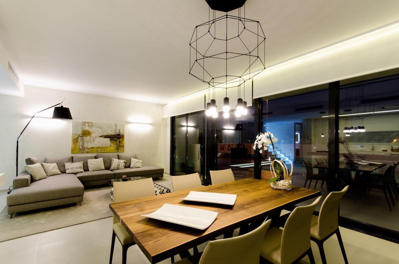 Villa in Alicante, Spain 4 bedrooms, 196 sq.m. No. 111474