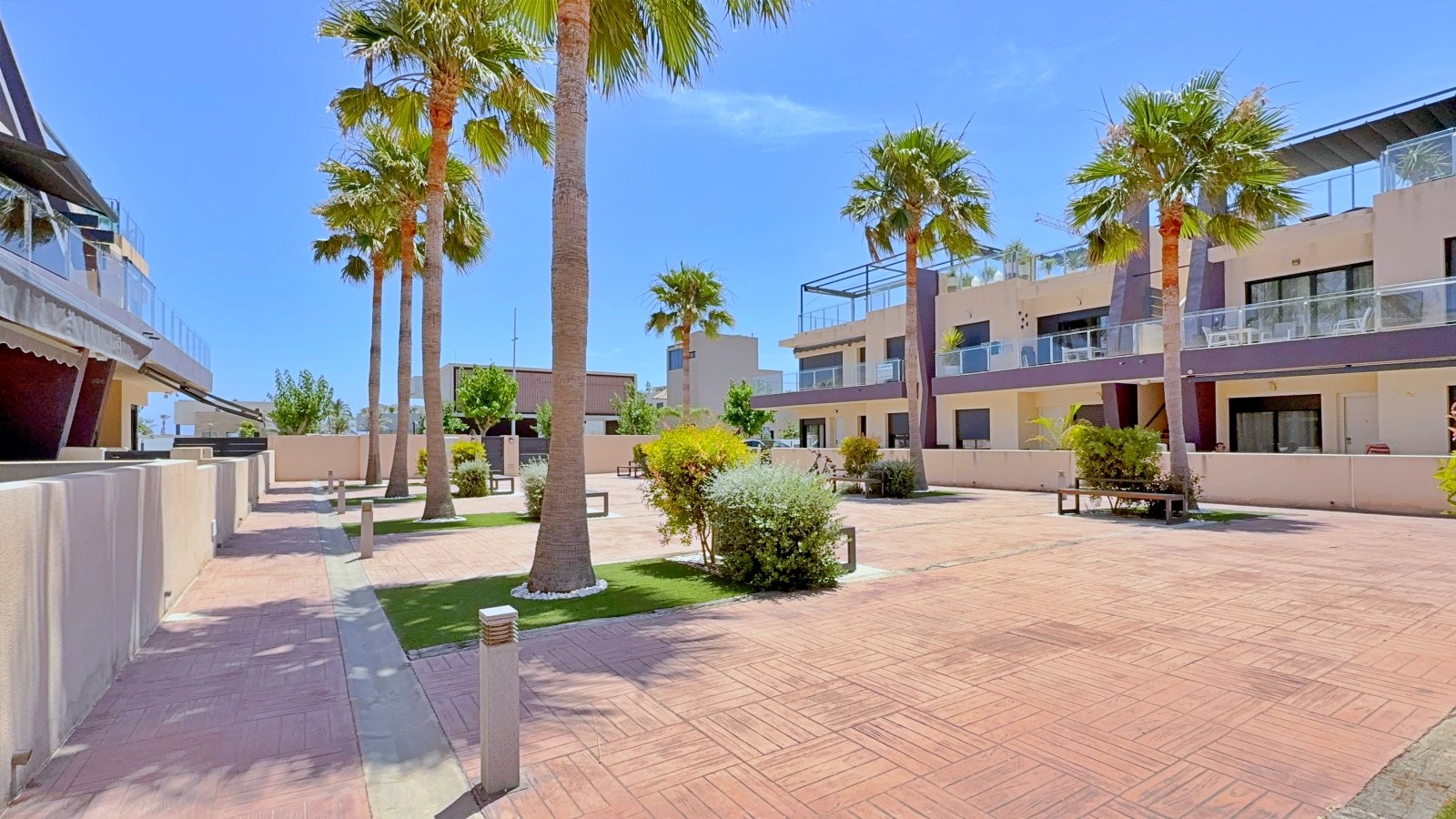 Apartment à Pilar de la Horadada, Alicante, Espagne 3 chambres, 108 m2 No. 180693