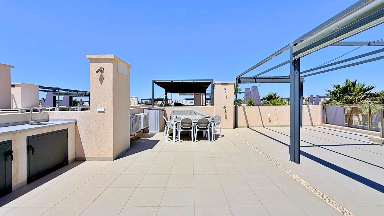 Apartment à Pilar de la Horadada, Alicante, Espagne 3 chambres, 108 m2 No. 180693