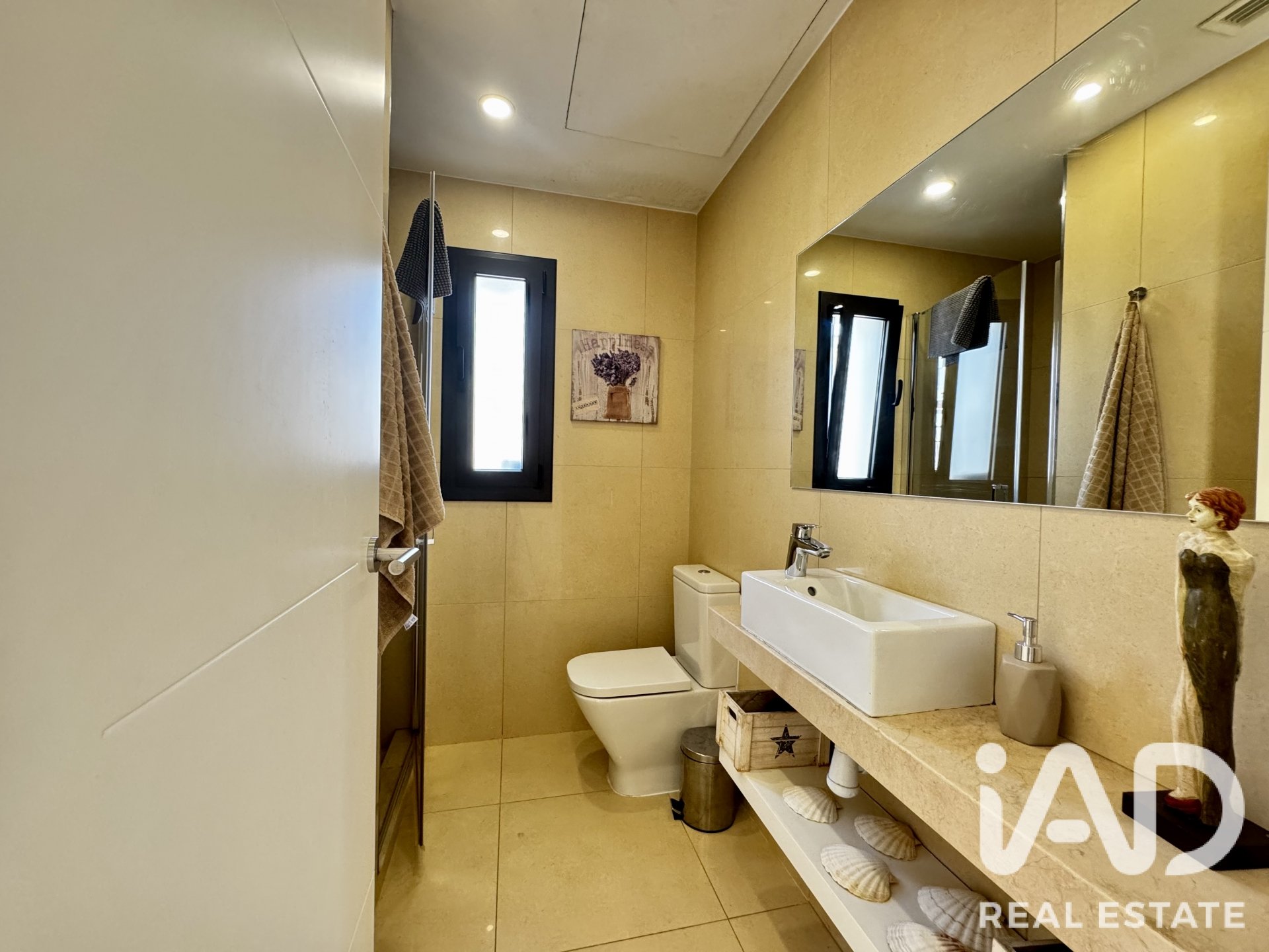 Talo Sant Pere de Ribes, Barcelona, Espanja 4 makuuhuonetta, 368 m2 No. 194423