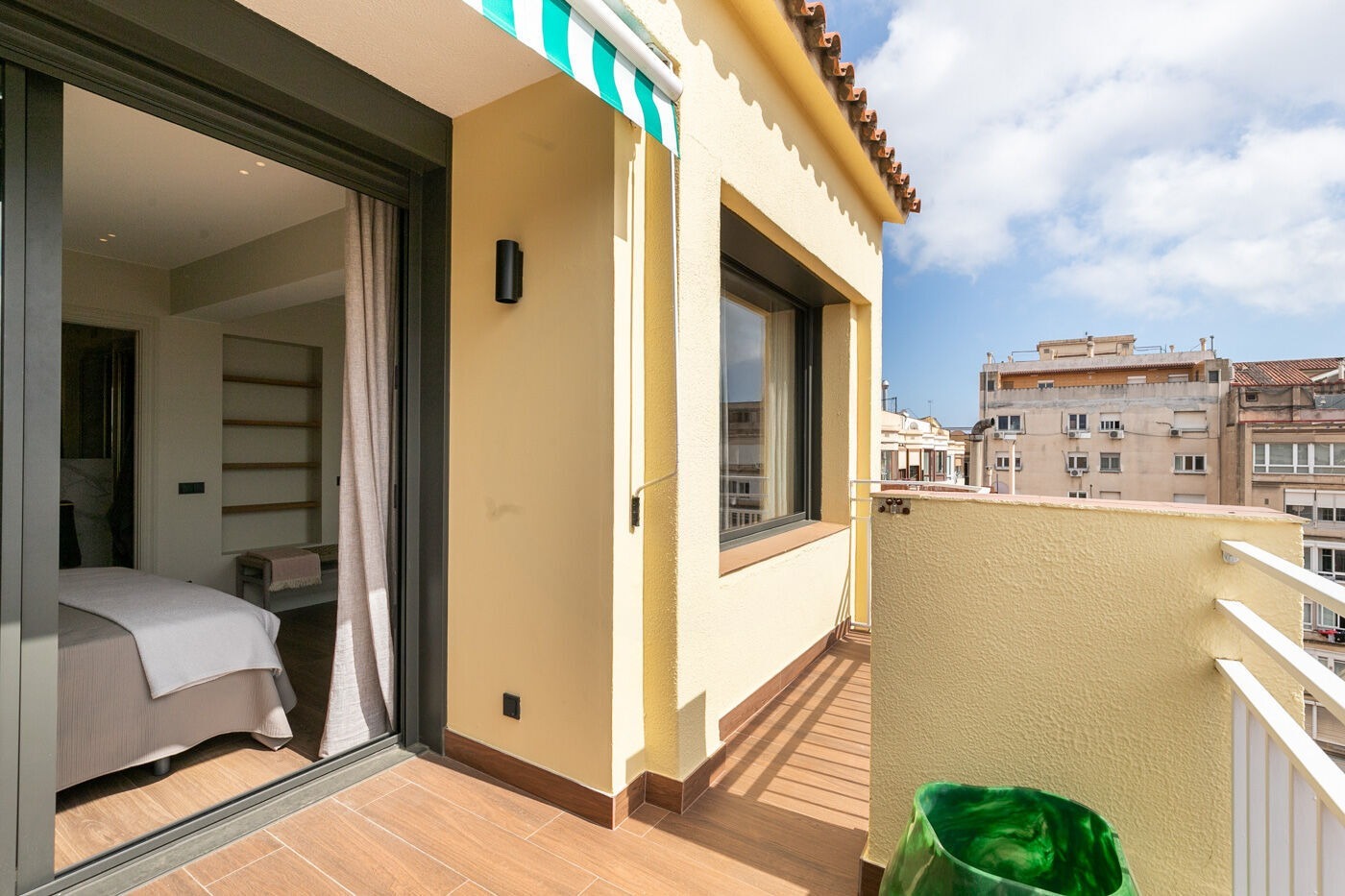 Dzīvoklis Barcelona, Spānijā 2 istabas,  Nr. 140976