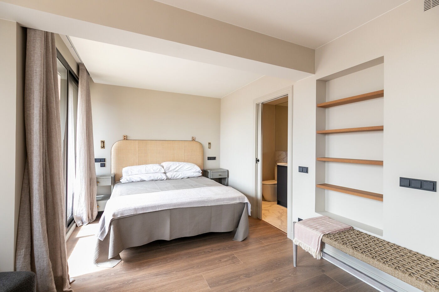 Dzīvoklis Barcelona, Spānijā 2 istabas,  Nr. 140976