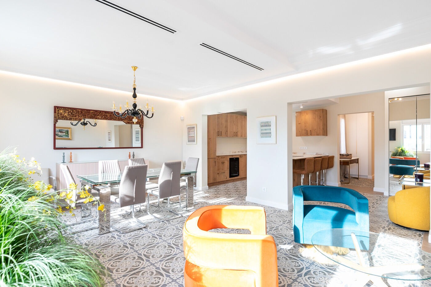 Apartamento en Barcelona, España 4 dormitorios,  No. 140981