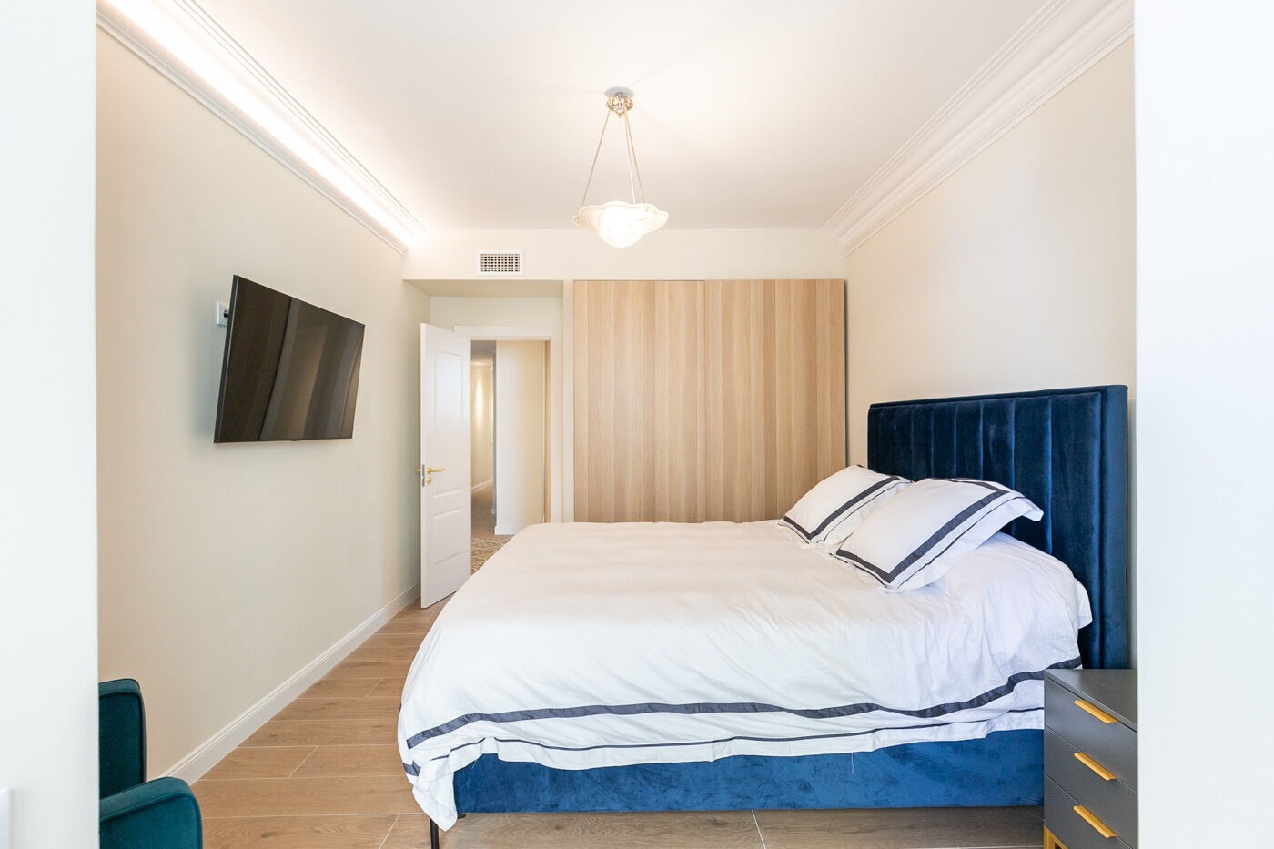 Apartamento en Barcelona, España 4 dormitorios,  No. 140981
