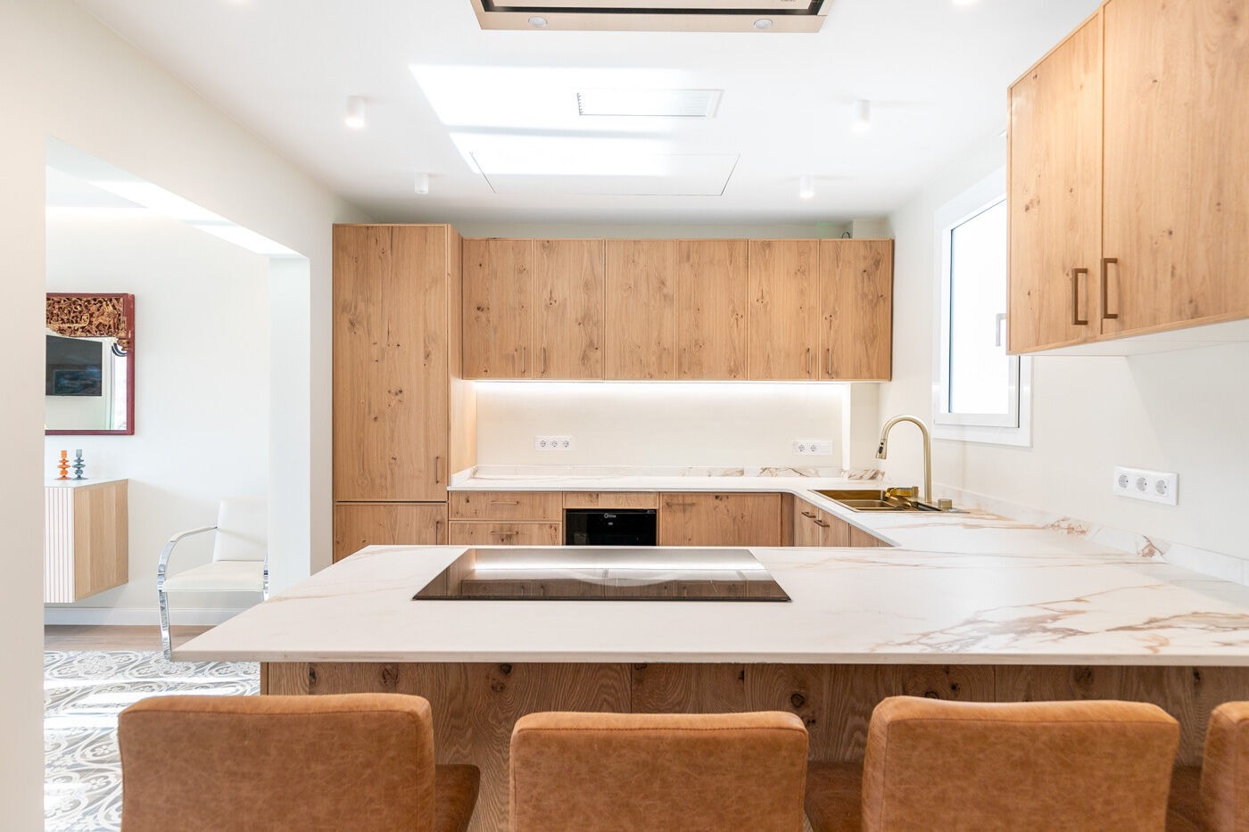 Apartamento en Barcelona, España 4 dormitorios,  No. 140981