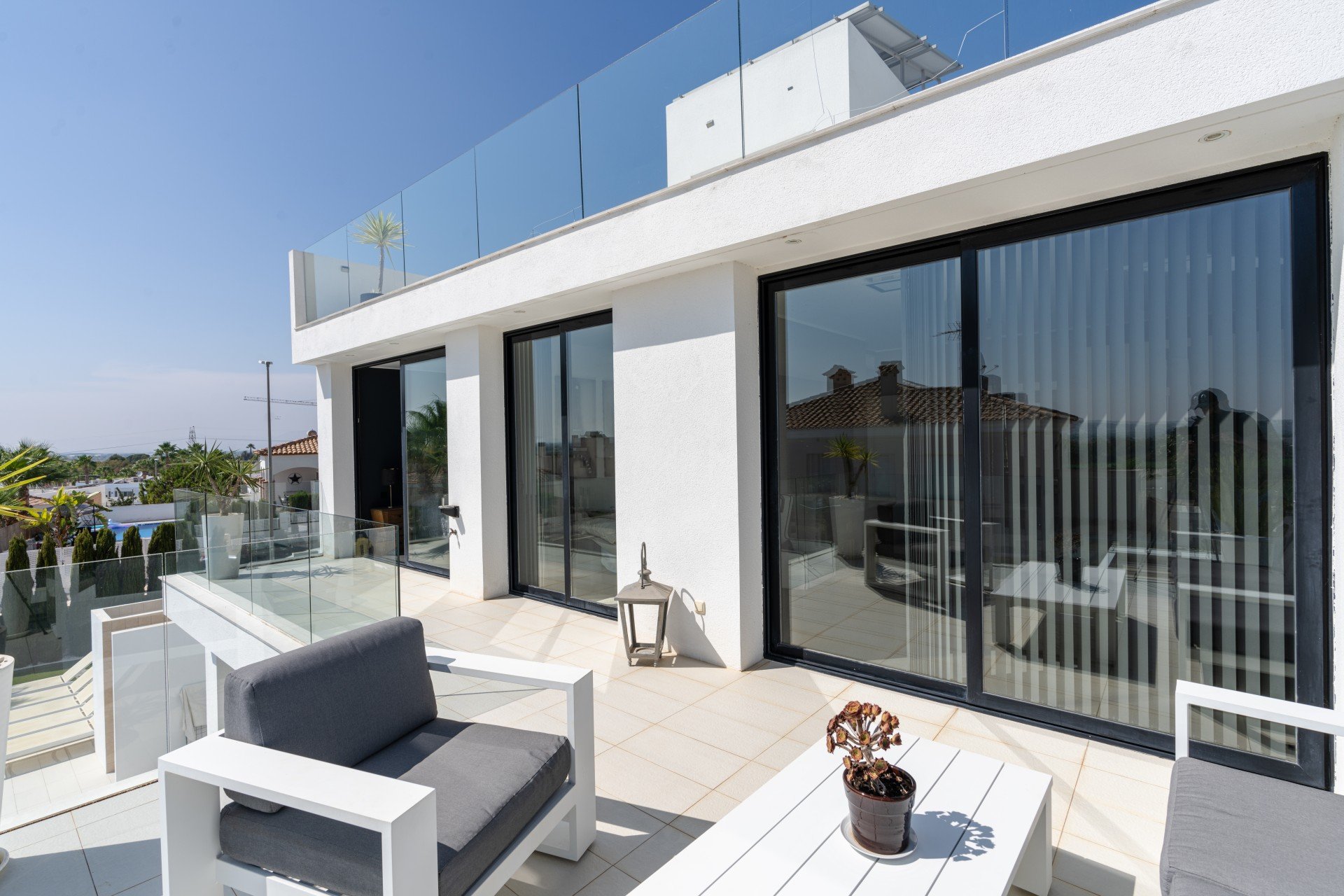 Villa i La Marina, Alicante, Spanien 7 sovrum, 332 kvm. Nr. 114573