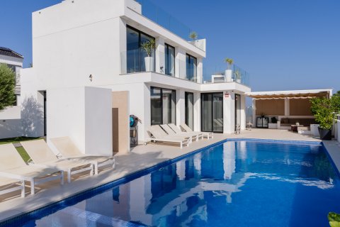 Villa en La Marina, Alicante, España 7 dormitorios, 332 m2 No. 114573
