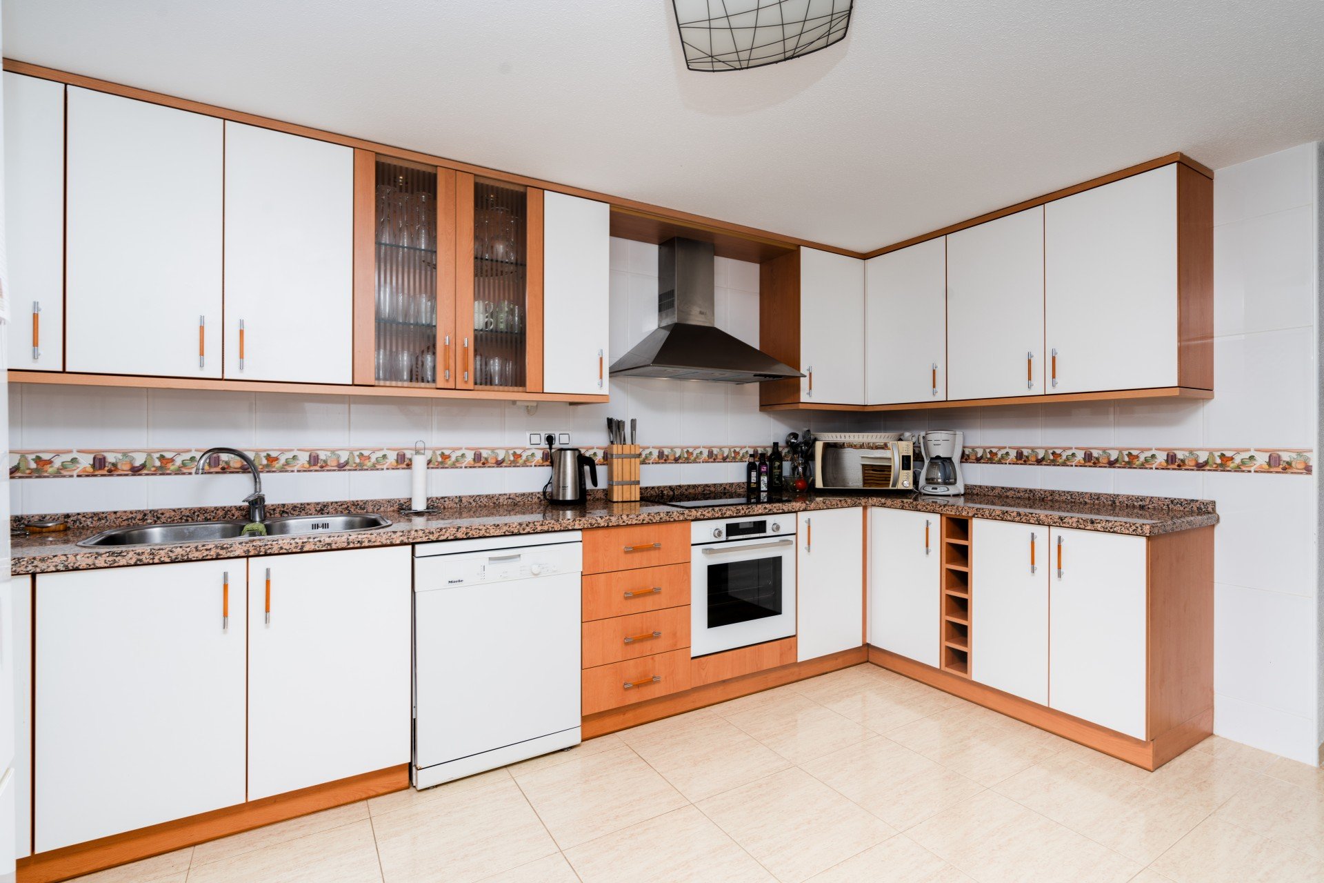 Townhouse in Gran Alacant, Alicante, Spain 6 bedrooms, 287 sq.m. No. 114565