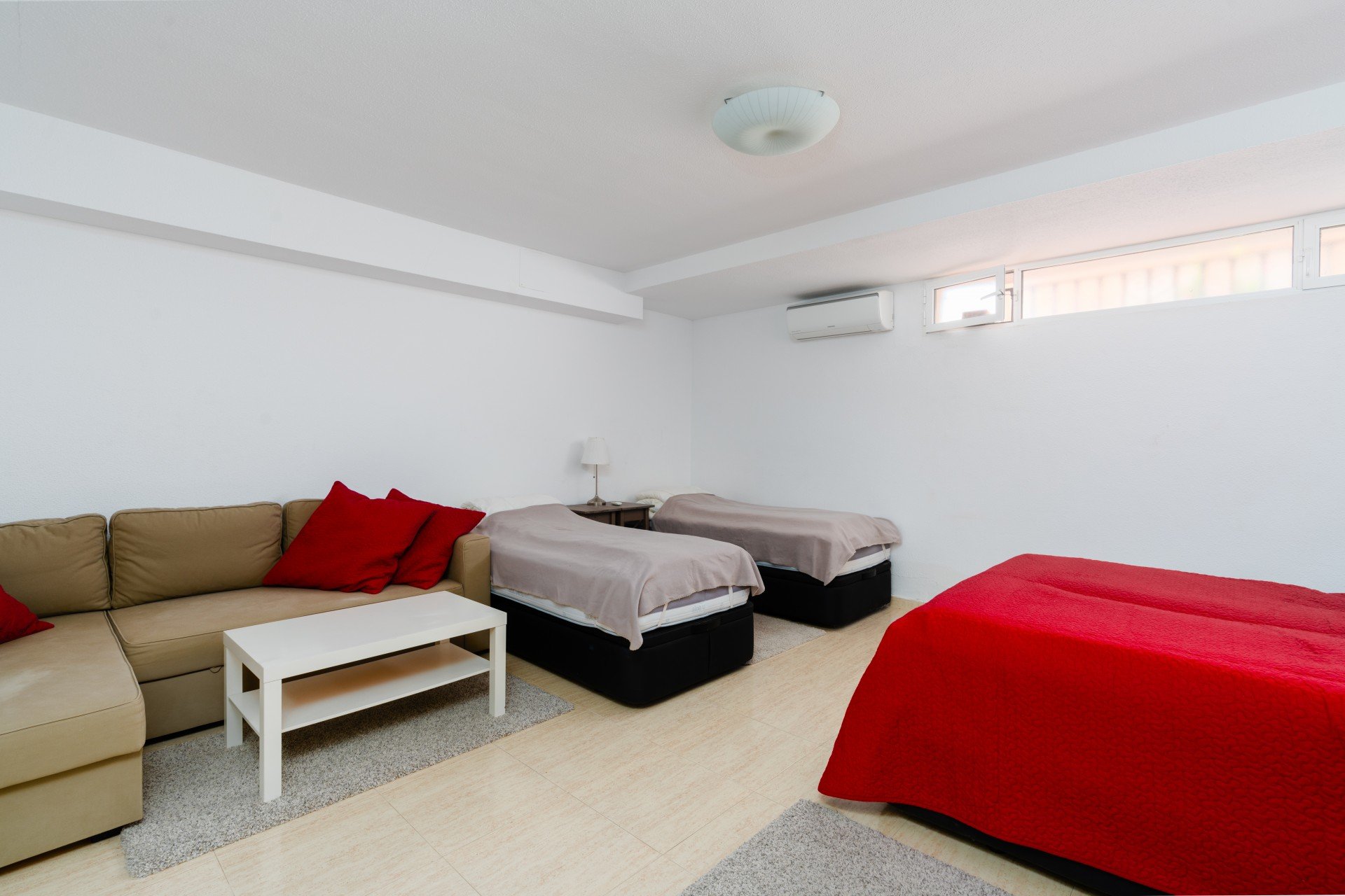 Townhouse in Gran Alacant, Alicante, Spain 6 bedrooms, 287 sq.m. No. 114565