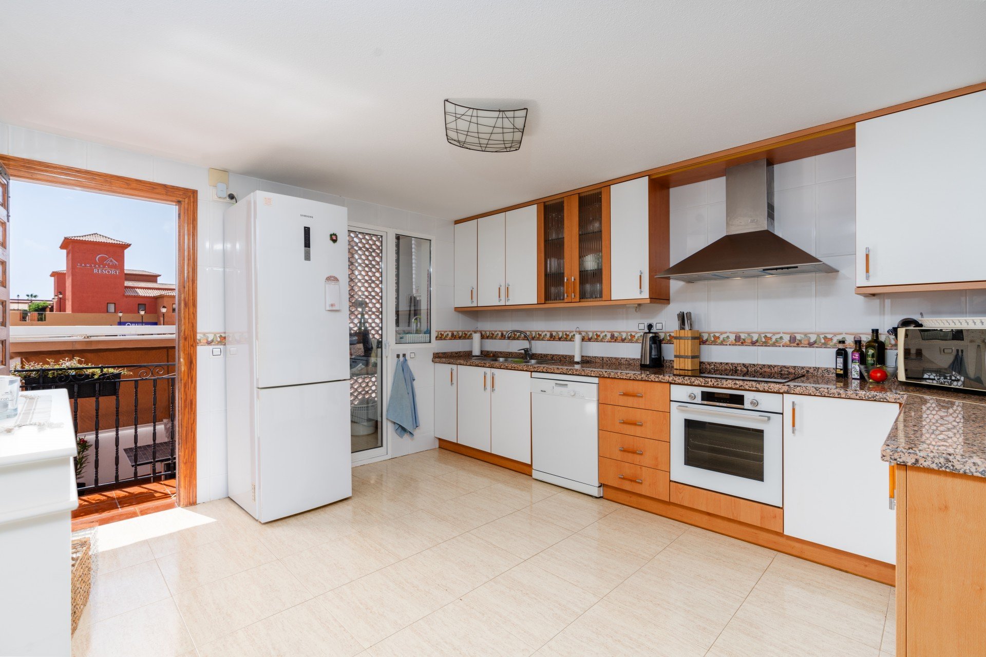 Townhouse in Gran Alacant, Alicante, Spain 6 bedrooms, 287 sq.m. No. 114565