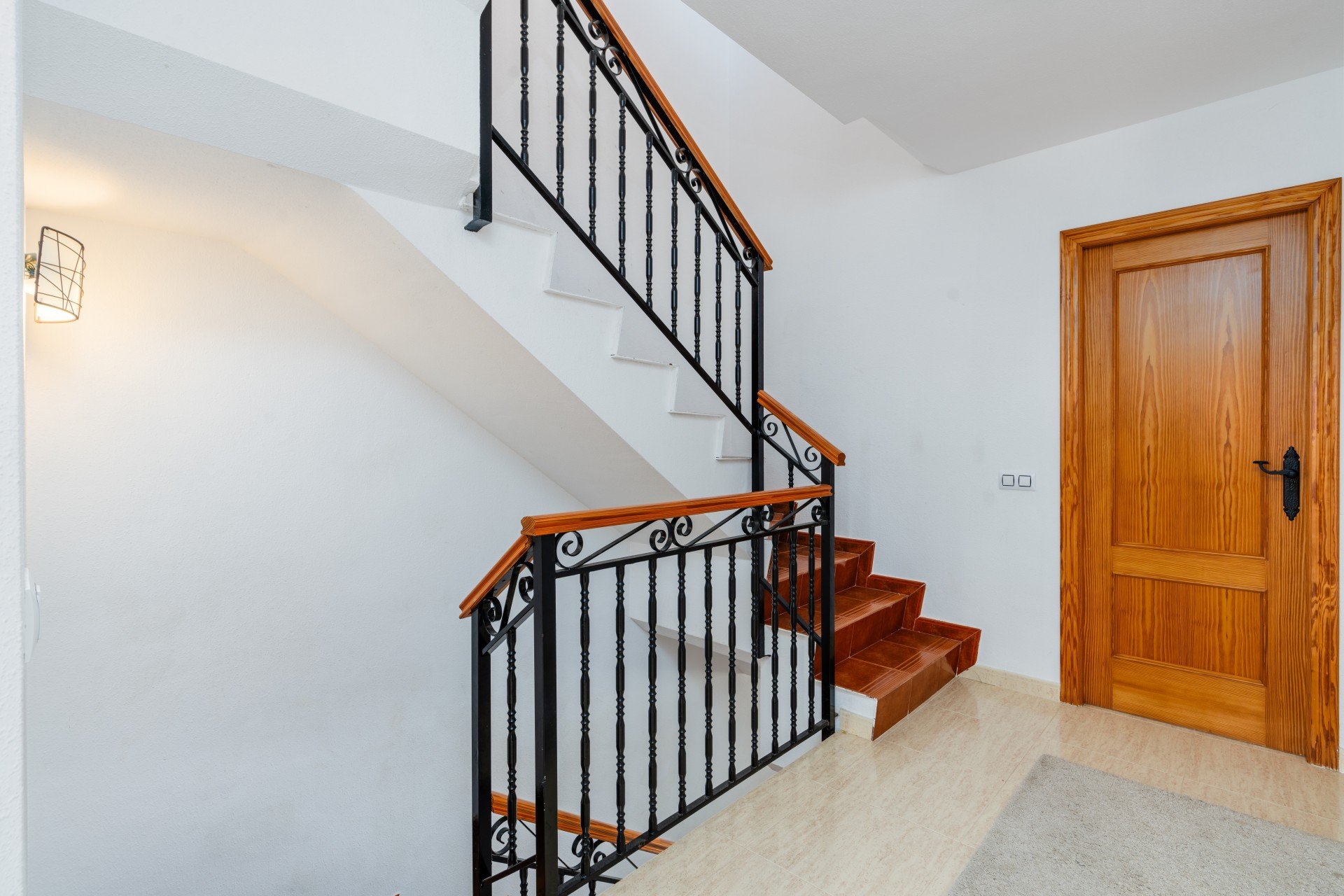 Townhouse in Gran Alacant, Alicante, Spain 6 bedrooms, 287 sq.m. No. 114565