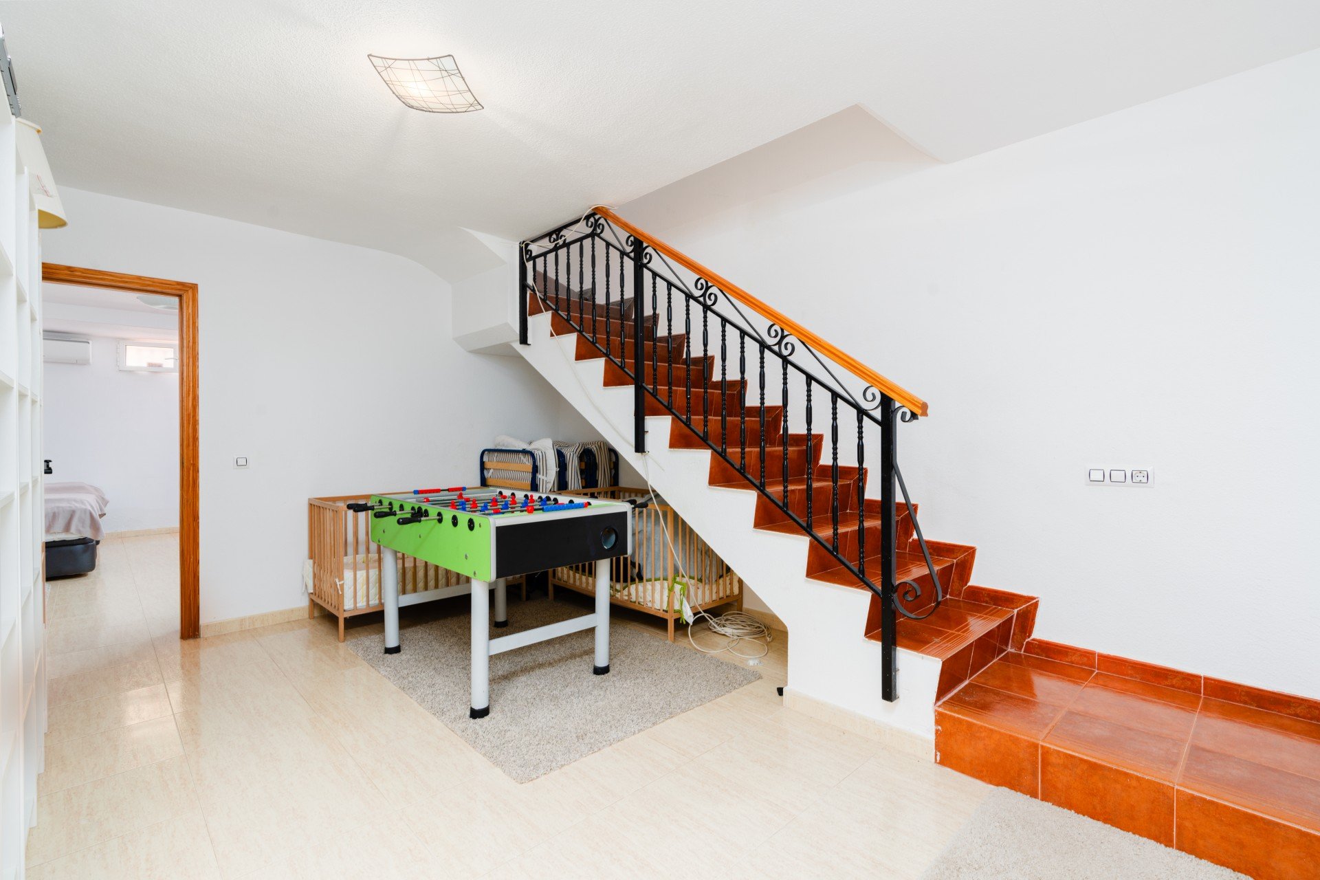 Townhouse in Gran Alacant, Alicante, Spain 6 bedrooms, 287 sq.m. No. 114565