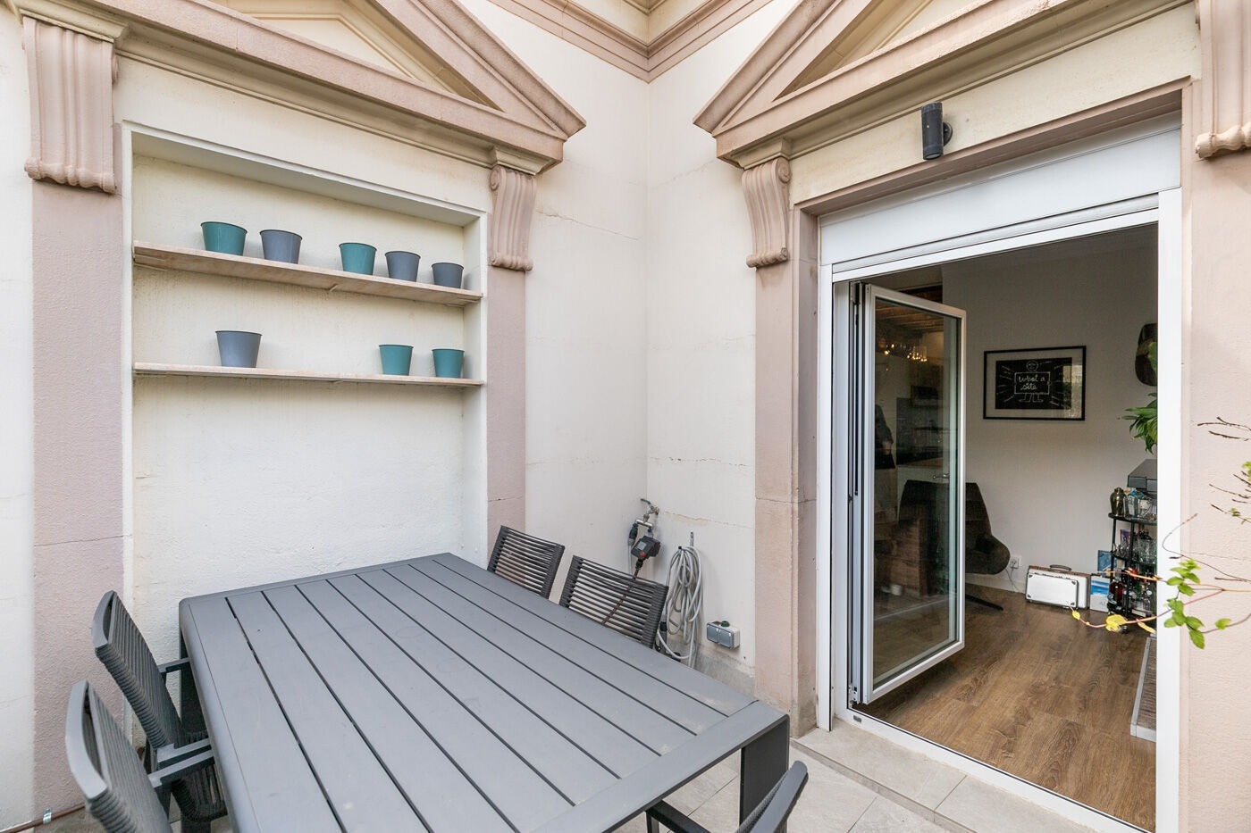 Apartment à Barcelona, Espagne 4 chambres,  No. 140994