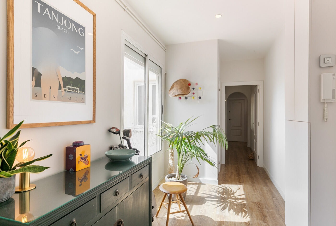 Apartment à Barcelona, Espagne 4 chambres,  No. 140994