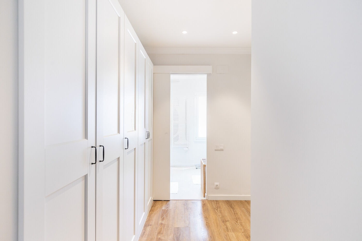 Apartment à Barcelona, Espagne 4 chambres,  No. 140994