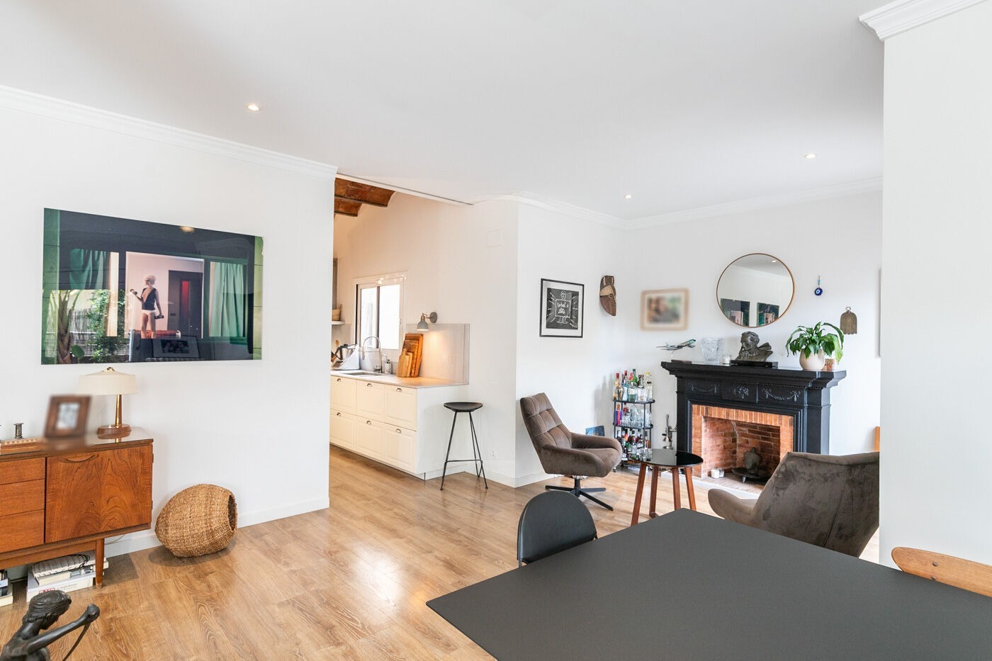 Apartment à Barcelona, Espagne 4 chambres,  No. 140994