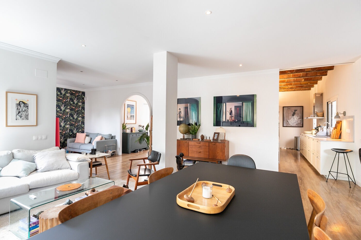 Apartment à Barcelona, Espagne 4 chambres,  No. 140994