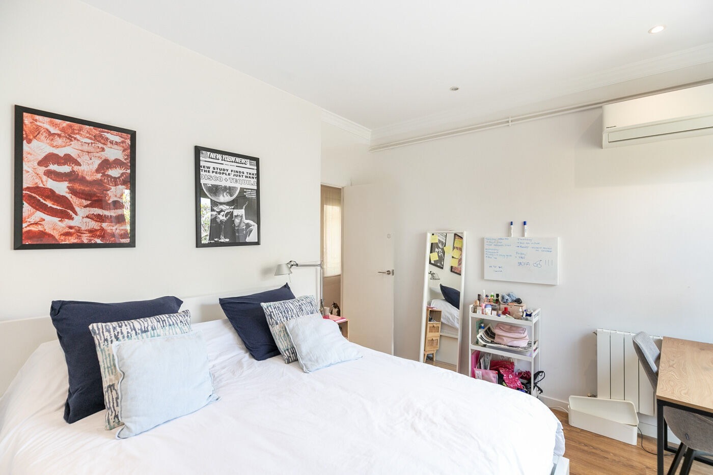 Apartment à Barcelona, Espagne 4 chambres,  No. 140994