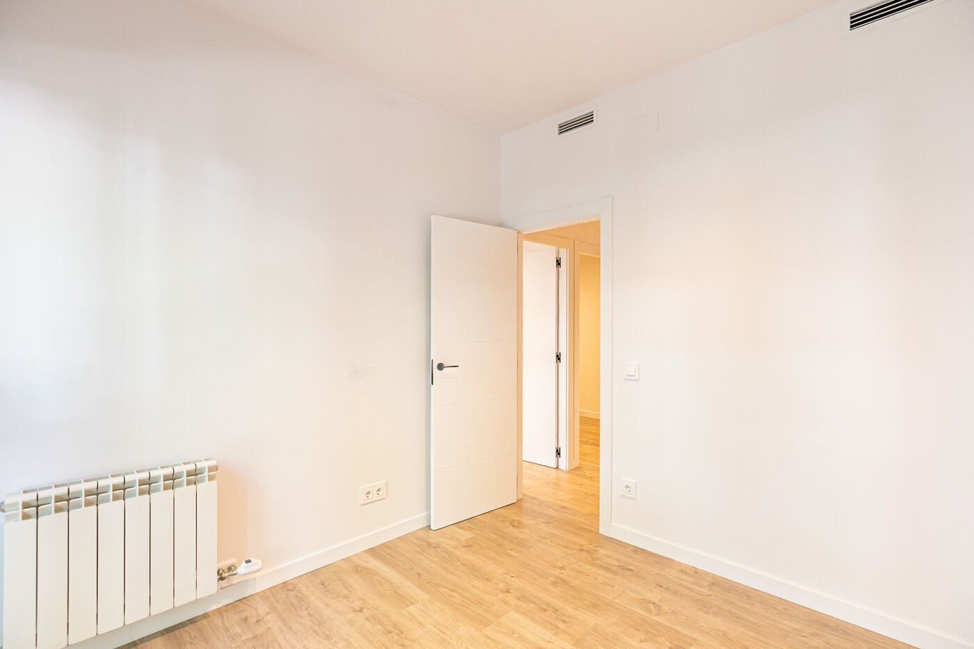 Lägenhet i Barcelona, Spanien 5 sovrum,  Nr. 140989