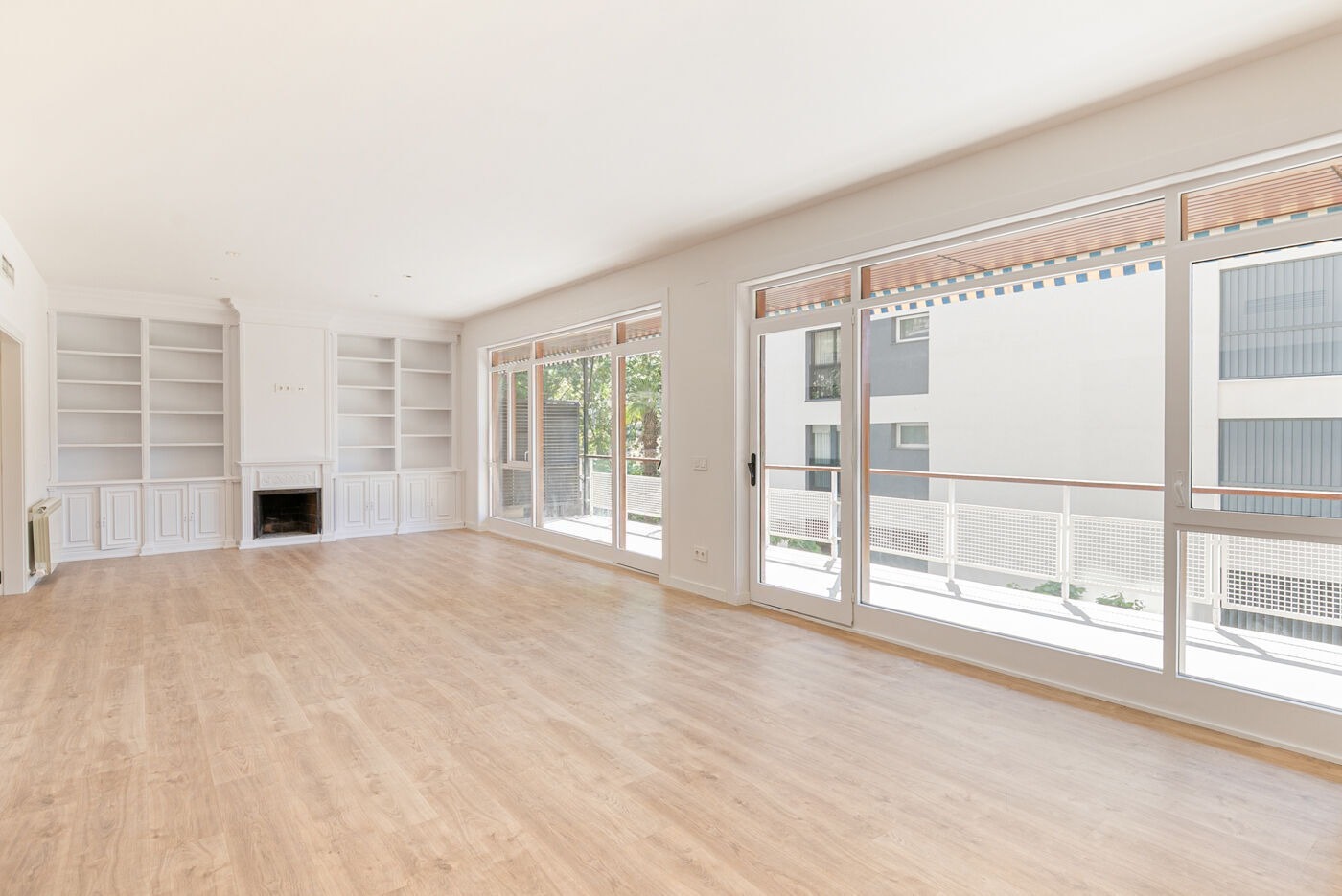 Lägenhet i Barcelona, Spanien 5 sovrum,  Nr. 140989