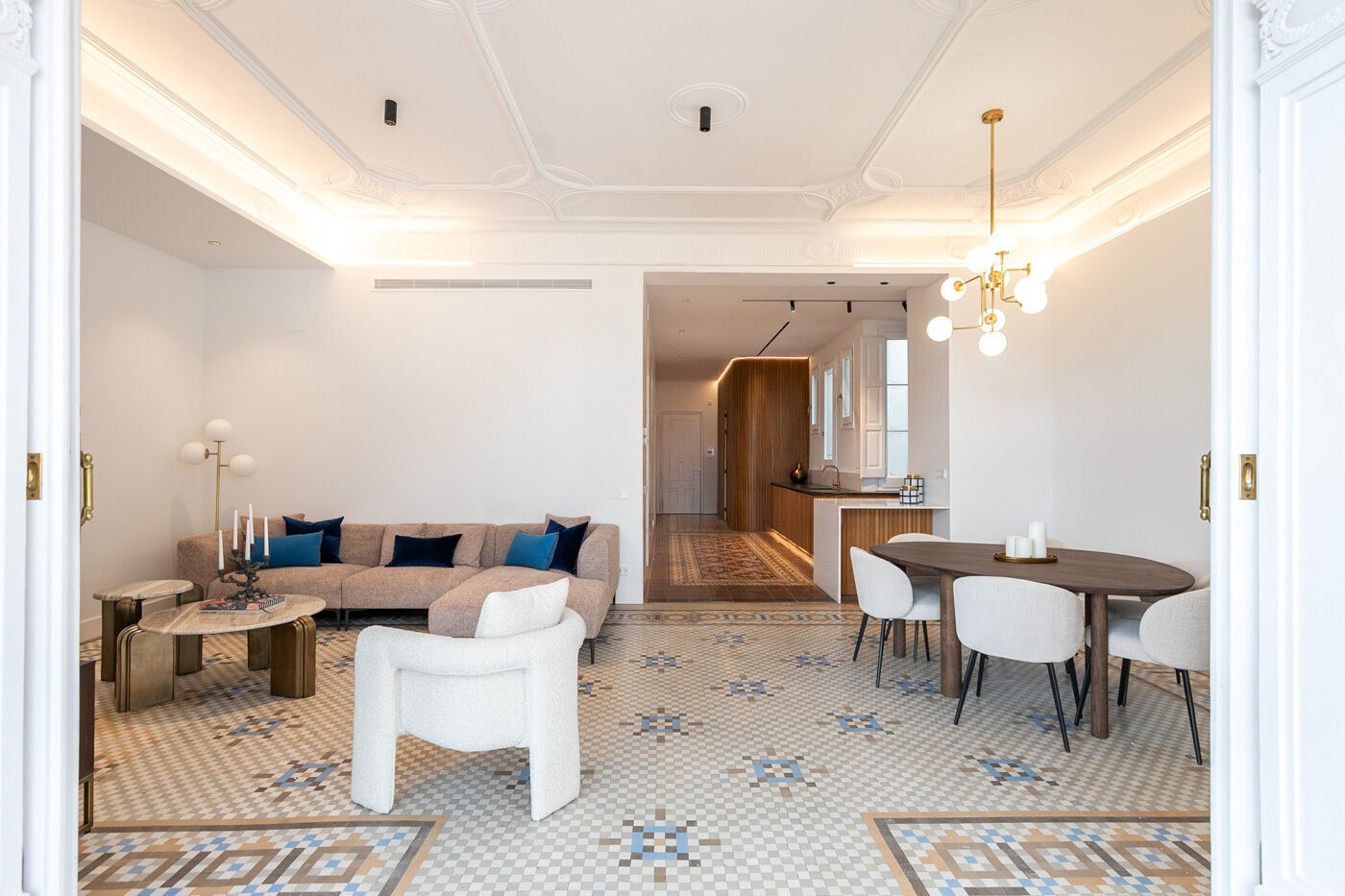 Apartamento en Barcelona, España 3 dormitorios,  No. 140990