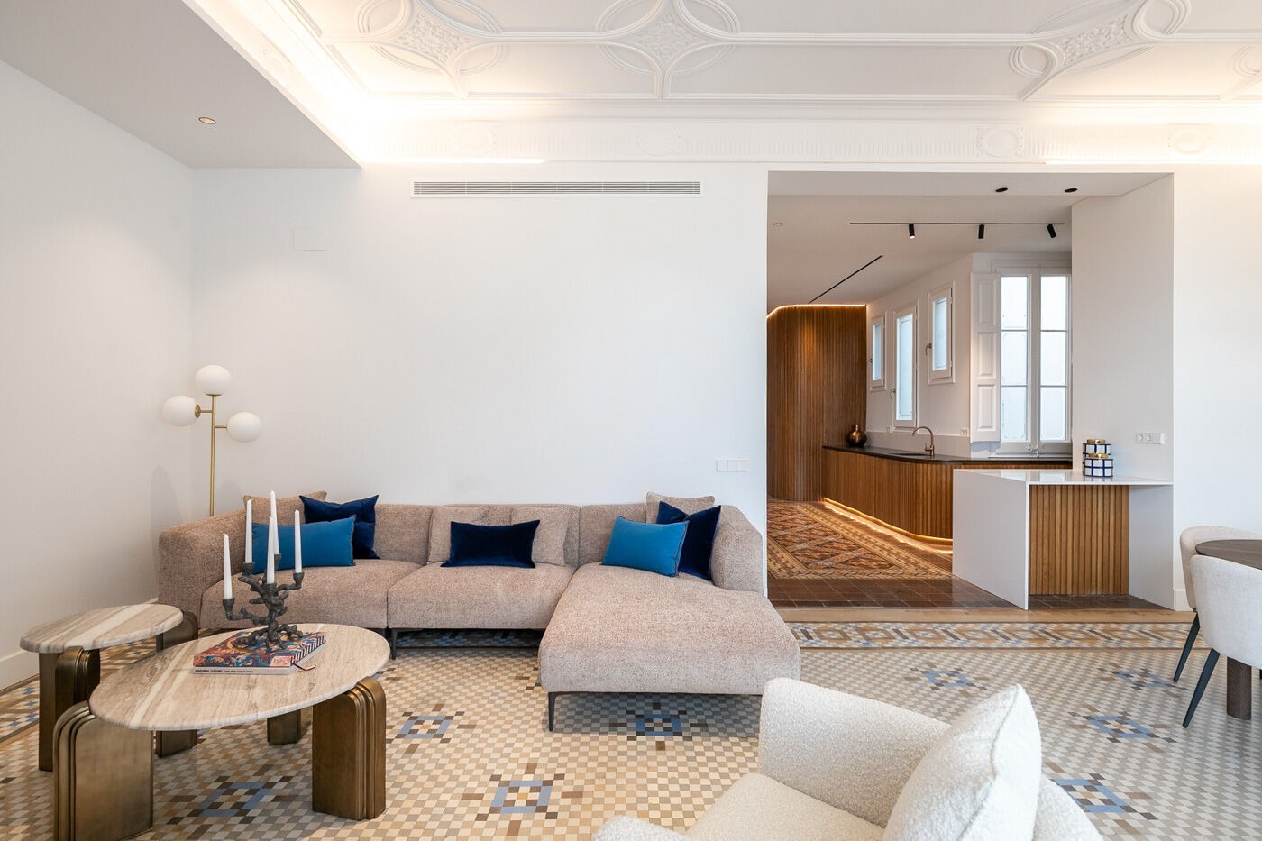 Apartamento en Barcelona, España 3 dormitorios,  No. 140990