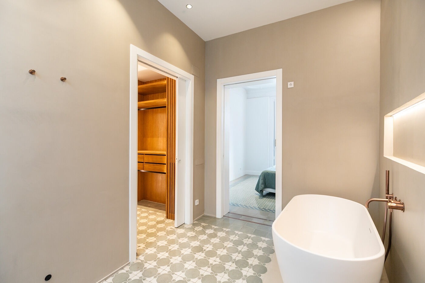 Apartamento en Barcelona, España 3 dormitorios,  No. 140990