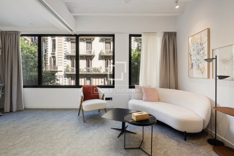 Huoneisto Barcelona, Espanja 2 makuuhuonetta, 95 m2 No. 192647