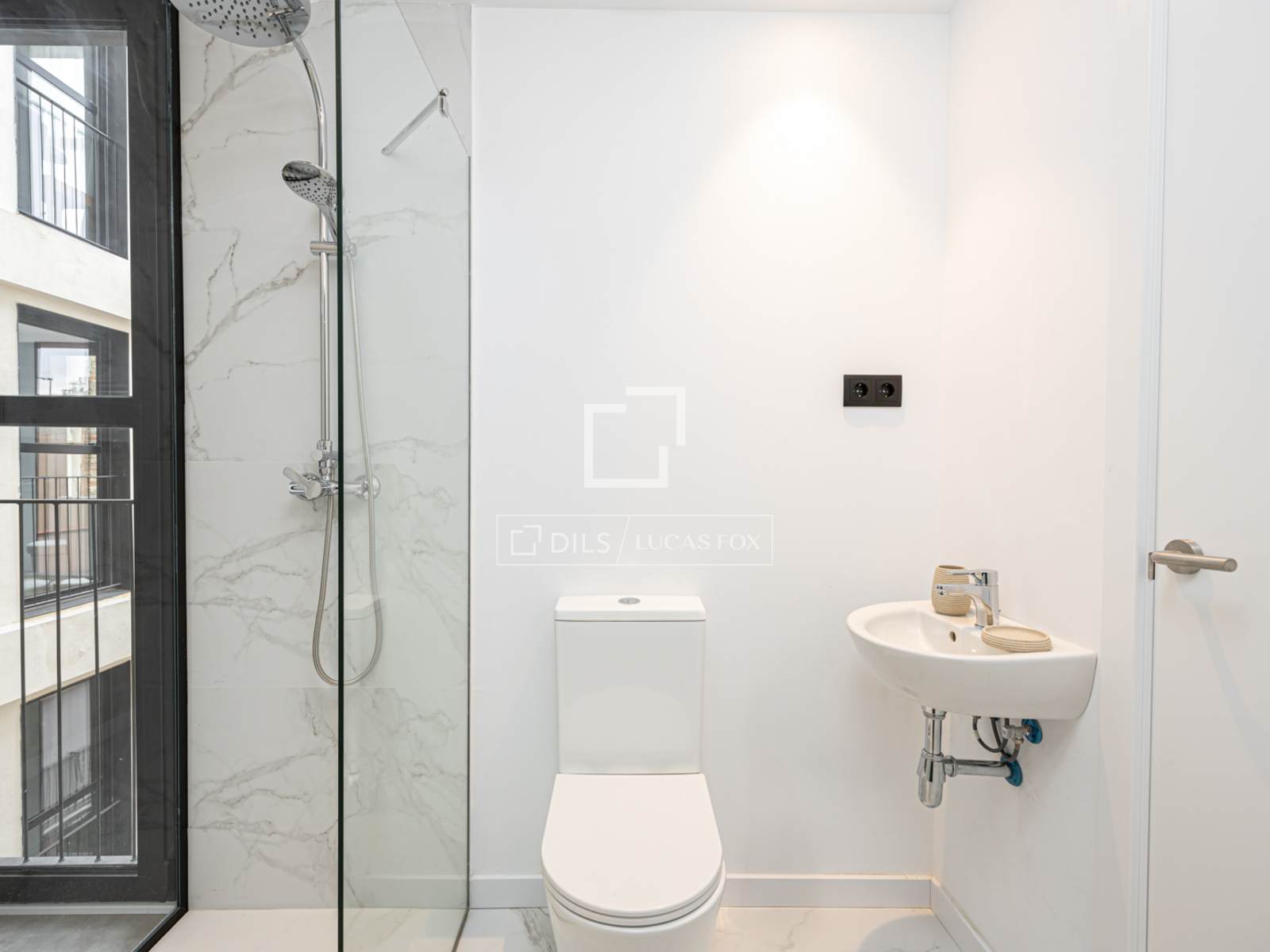 Wohnung in Barcelona, Spanien 2 Schlafzimmer, 107 m2 Nr. 192648