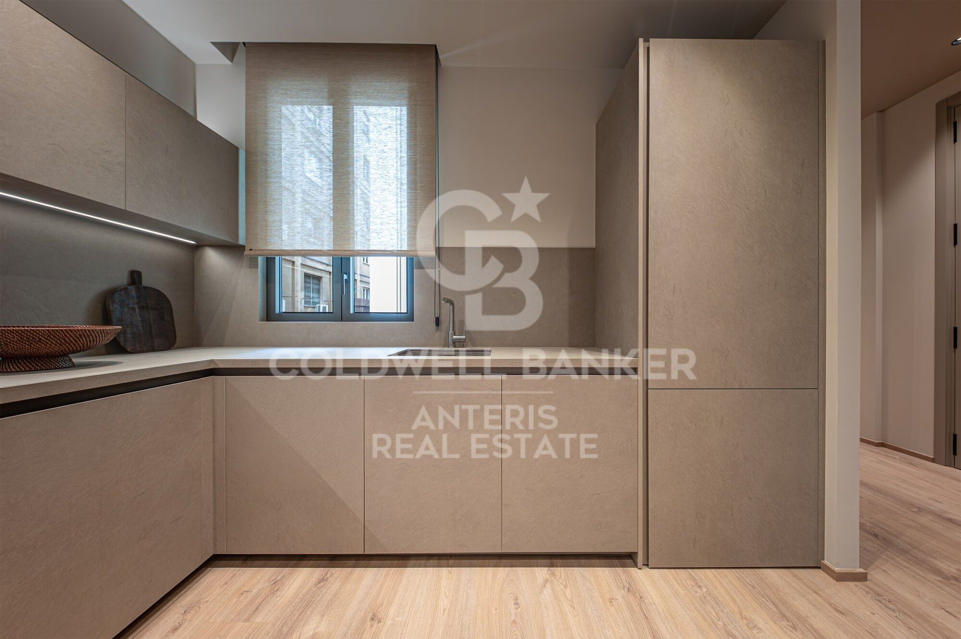 Wohnung in Barcelona, Spanien 3 Schlafzimmer, 183 m2 Nr. 178629