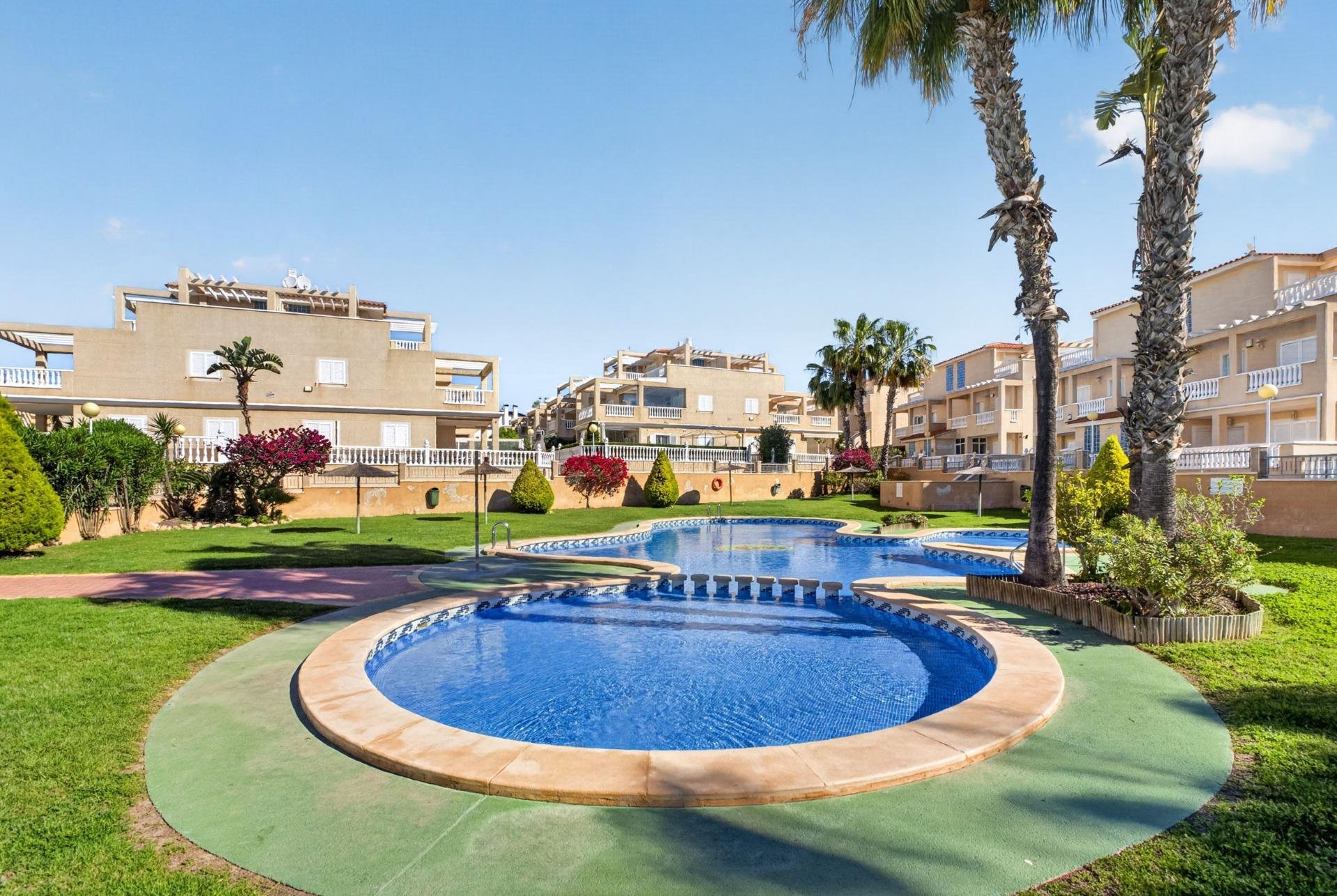Bungalow i Punta Prima, Alicante, Spanien 1 sovrum, 55 kvm. Nr. 168561