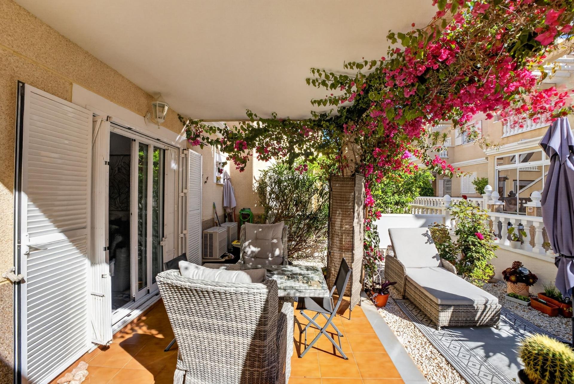 Bungalow i Punta Prima, Alicante, Spanien 1 sovrum, 55 kvm. Nr. 168561