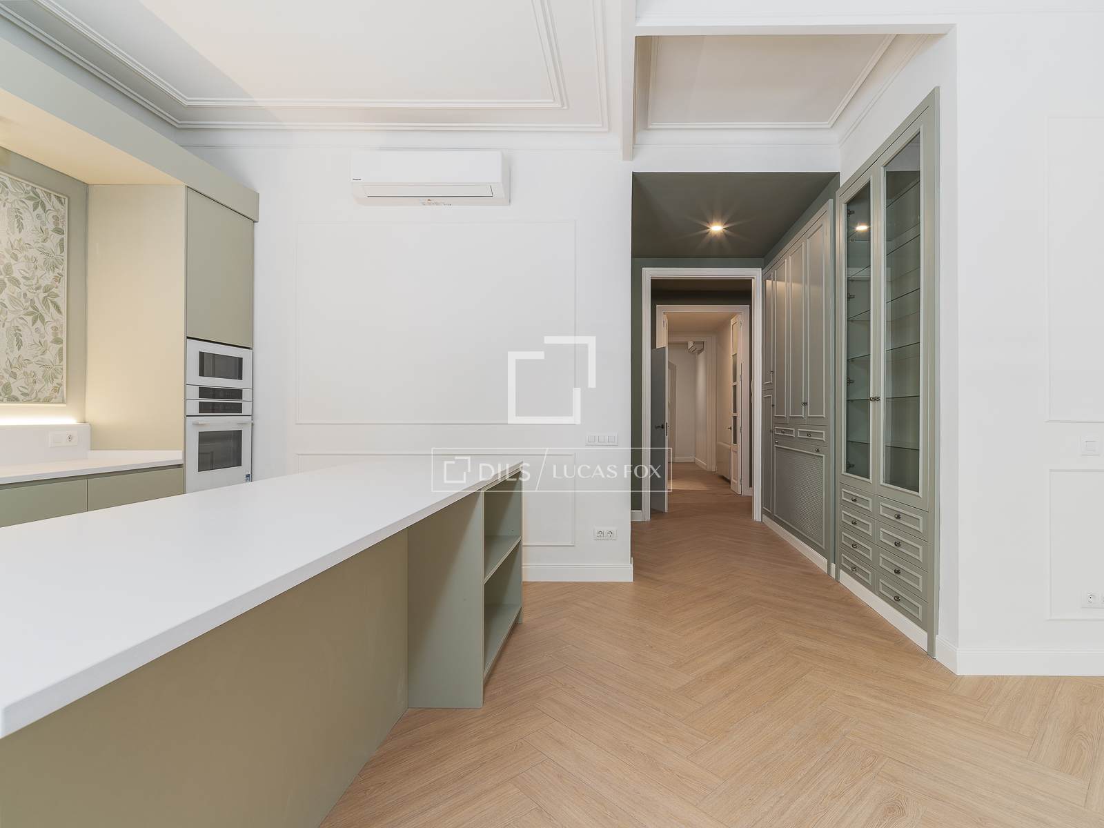 Wohnung in Barcelona, Spanien 3 Schlafzimmer, 159 m2 Nr. 166328