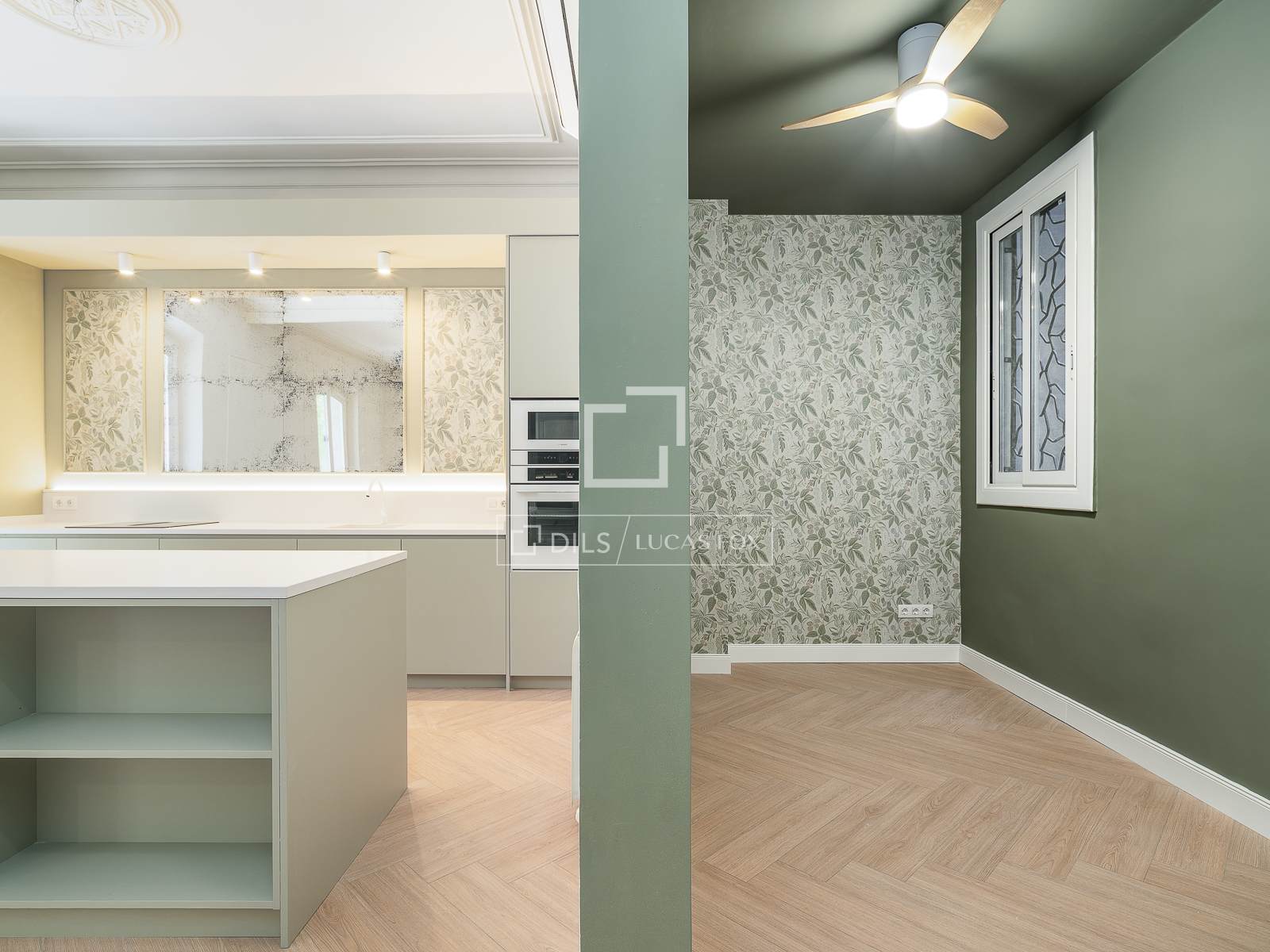 Wohnung in Barcelona, Spanien 3 Schlafzimmer, 159 m2 Nr. 166328