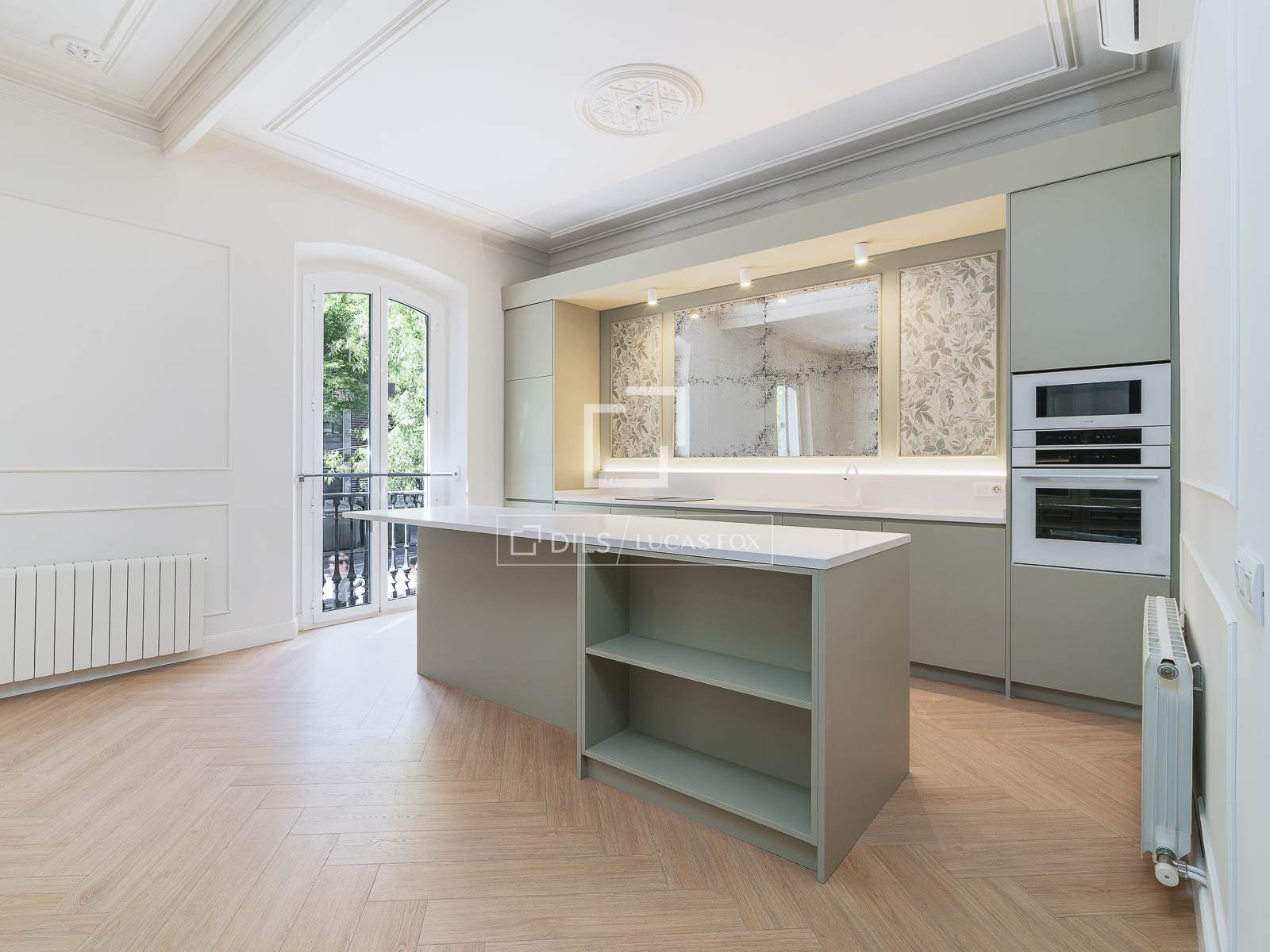 Wohnung in Barcelona, Spanien 3 Schlafzimmer, 159 m2 Nr. 166328
