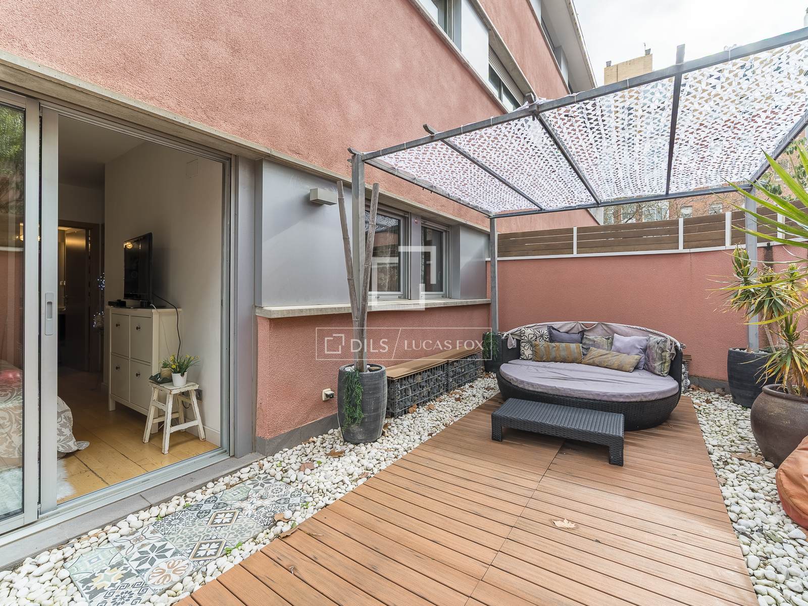 Lägenhet i Barcelona, Spanien 3 sovrum, 90 kvm. Nr. 166330