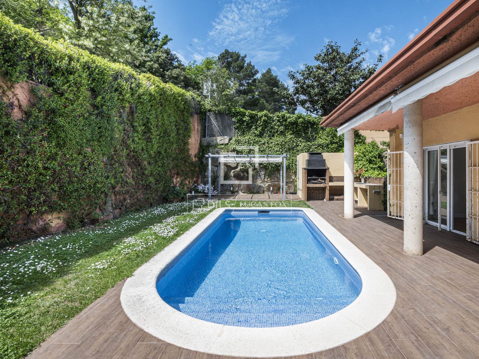 Villa i Sant Cugat Del Valles, Barcelona, Spanien 6 sovrum, 353 kvm. Nr. 166333