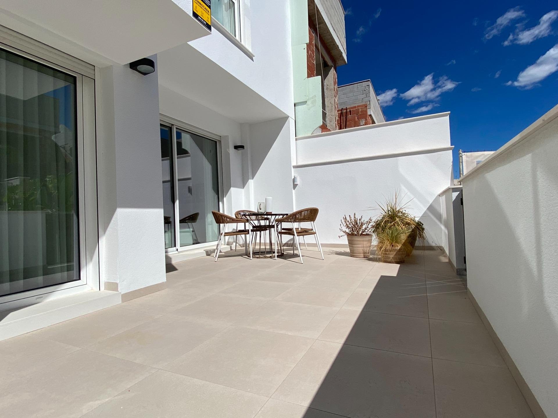 Bungalo Pilar de la Horadada, Alicante, Spānijā 2 istabas, 73 m2 Nr. 190982