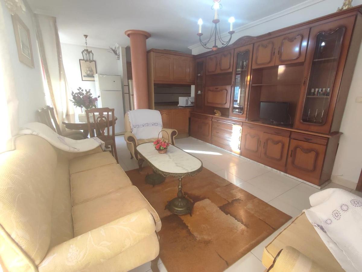Apartment in Guardamar del Segura, Alicante, Spain 2 bedrooms, 69 sq.m. No. 183821