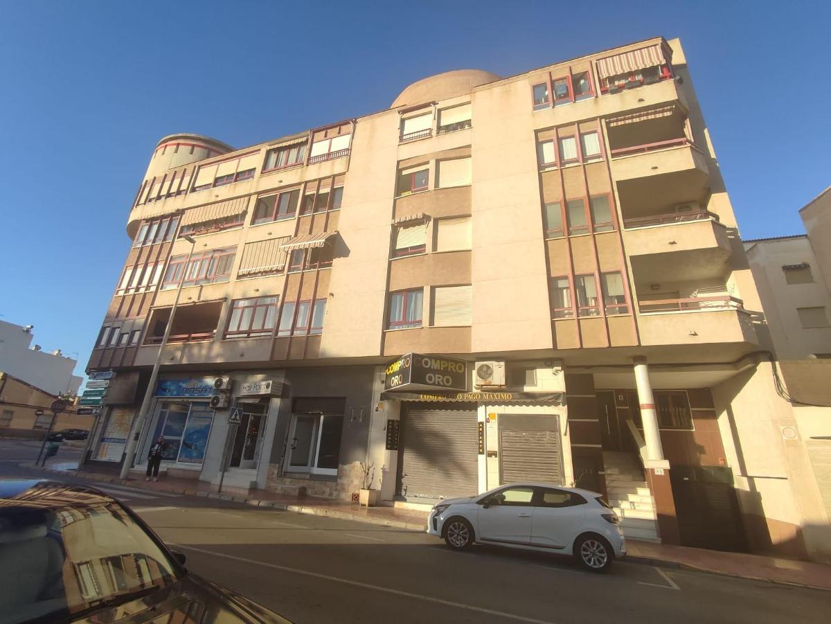 Apartment in Guardamar del Segura, Alicante, Spain 2 bedrooms, 69 sq.m. No. 183821