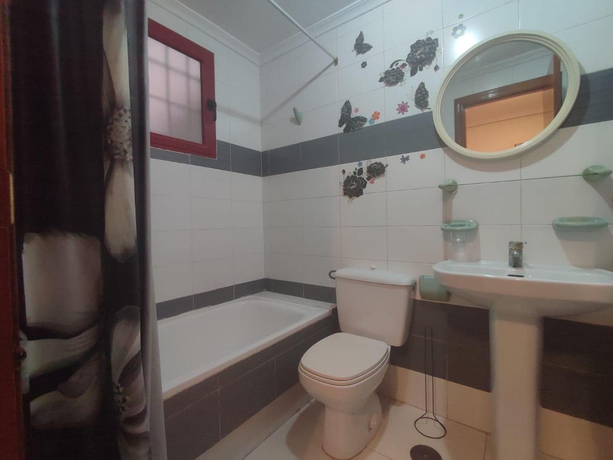 Apartment in Guardamar del Segura, Alicante, Spain 2 bedrooms, 69 sq.m. No. 183821