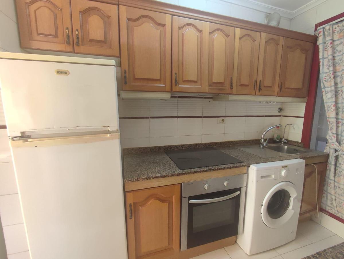 Apartment in Guardamar del Segura, Alicante, Spain 2 bedrooms, 69 sq.m. No. 183821