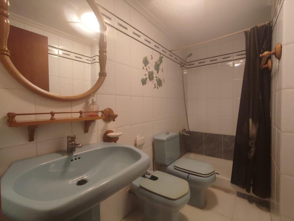 Apartment in Guardamar del Segura, Alicante, Spain 2 bedrooms, 69 sq.m. No. 183821