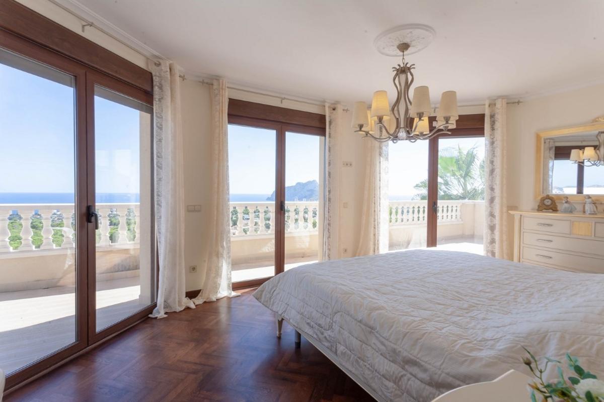 Вилла в Кальпе, Аликанте, Испания 5 спален, 670м2 №80593