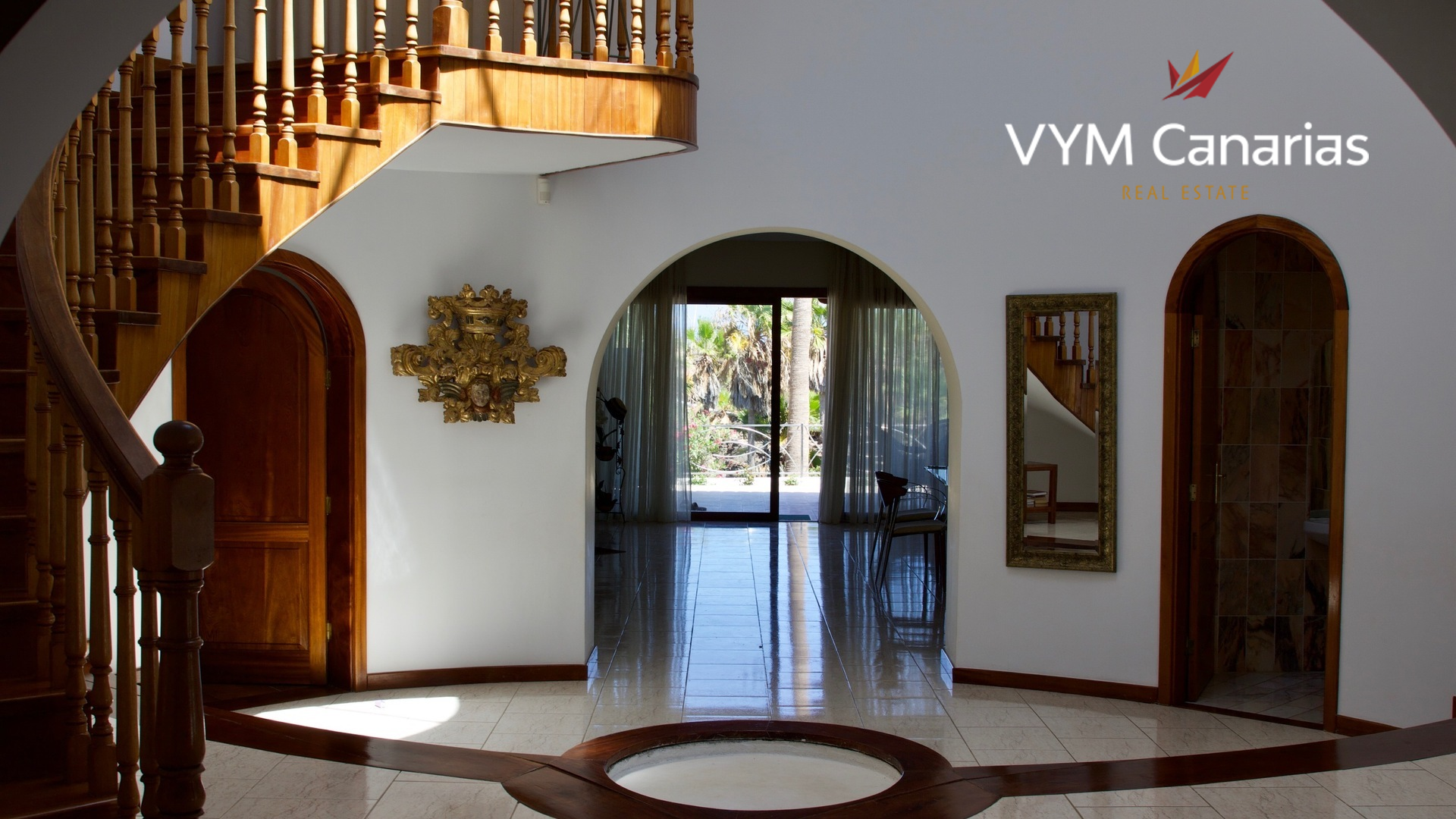 Villa in Golf del Sur, Tenerife, Spain 3 bedrooms, 426 sq.m. No. 78637