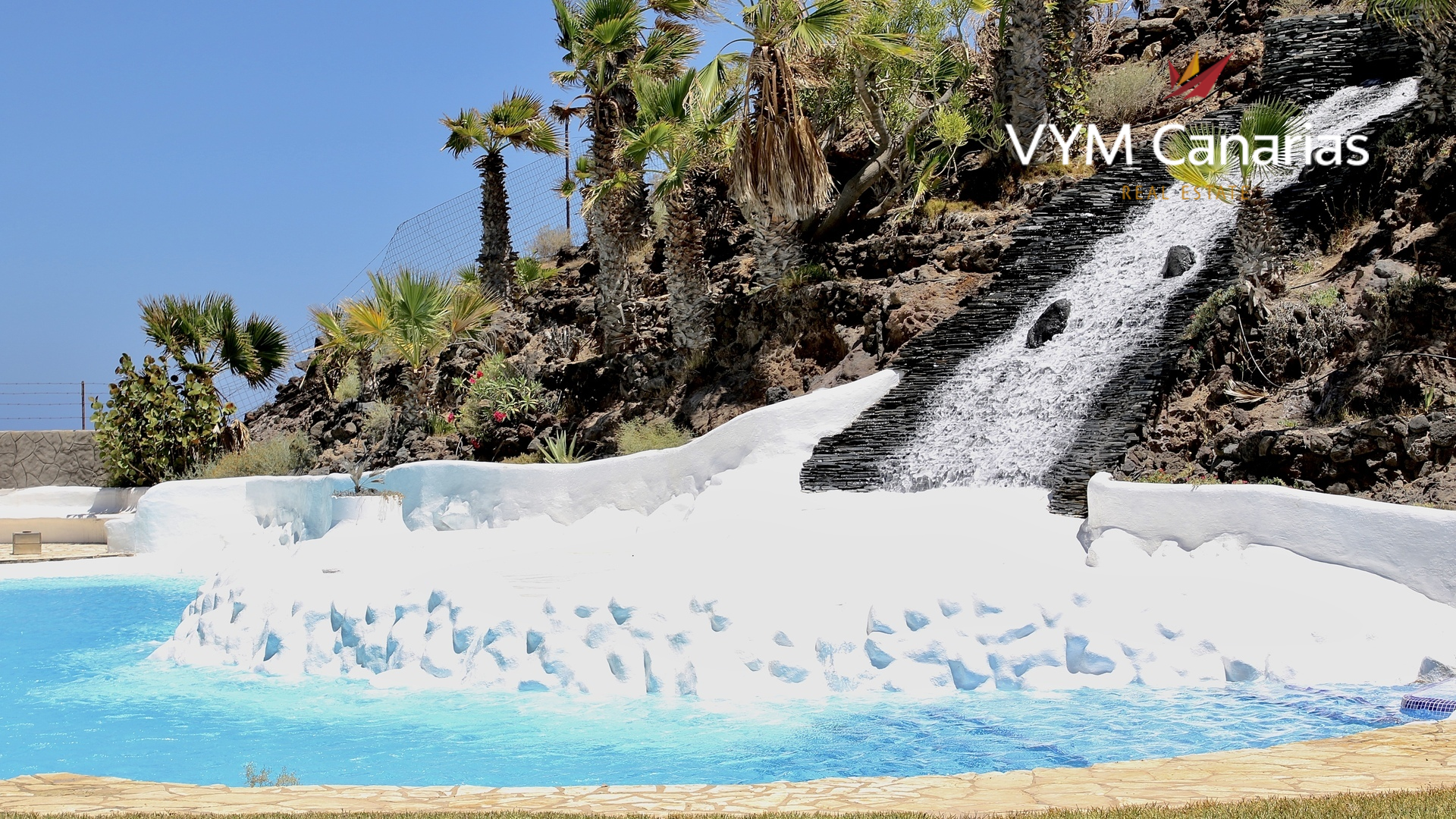 Villa in Golf del Sur, Tenerife, Spain 3 bedrooms, 426 sq.m. No. 78637