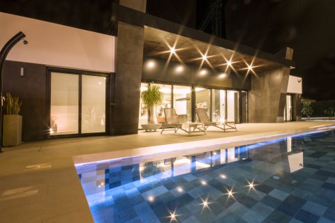 Villa in Ciudad Quesada, Alicante, Spain 5 bedrooms, 290 sq.m. No. 191053