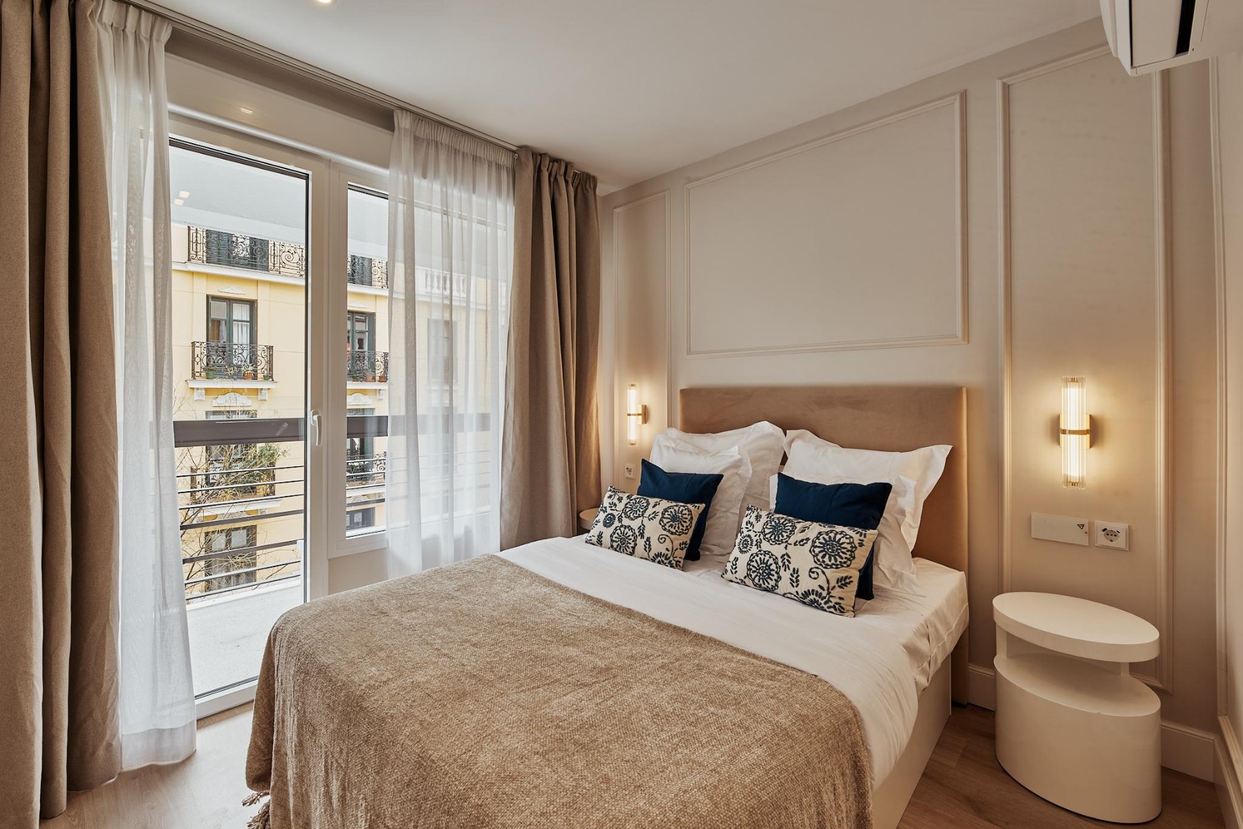 Apartment in Madrid, Spain 3 bedrooms, 189 sq.m. No. 180164