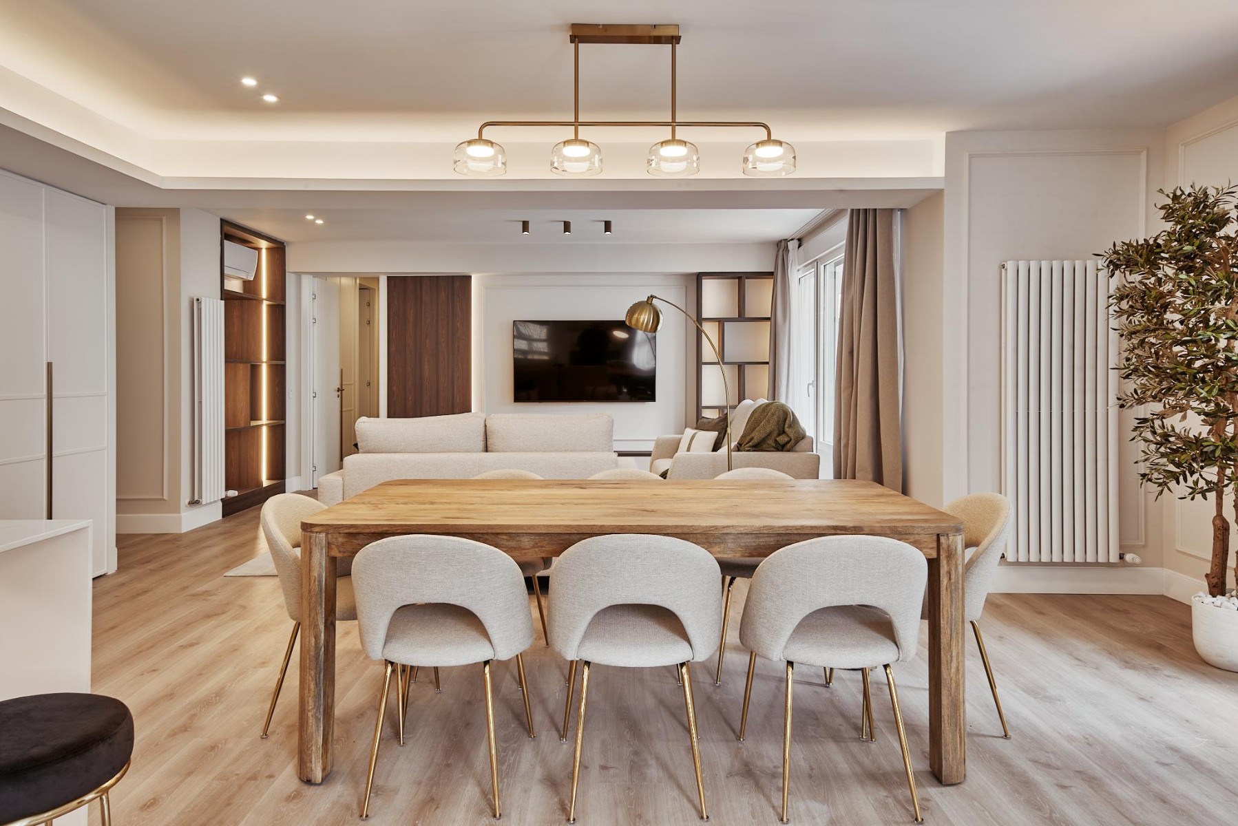 Apartment in Madrid, Spain 3 bedrooms, 189 sq.m. No. 180164