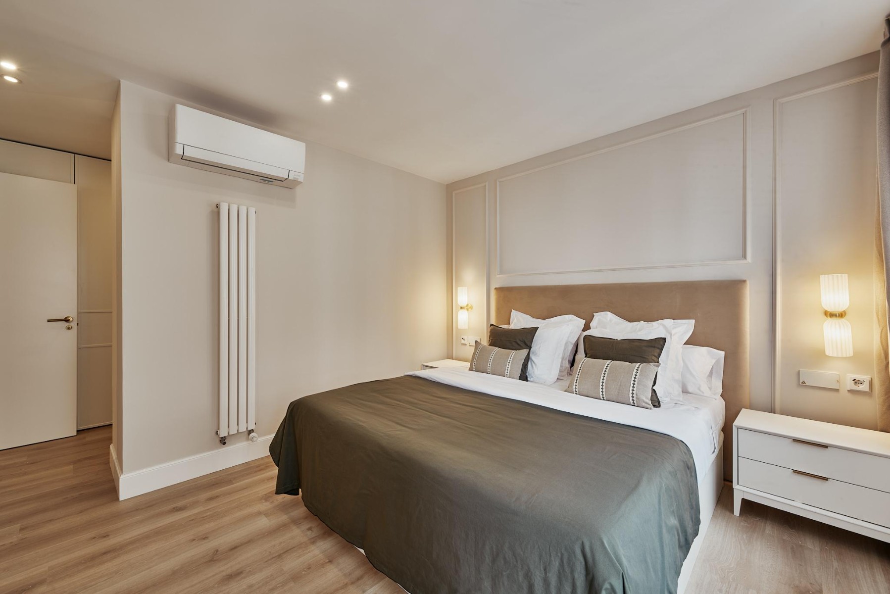 Apartment in Madrid, Spain 3 bedrooms, 189 sq.m. No. 180164